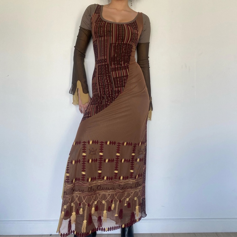 Save the queen vintage dress. STILL HAS TAGS